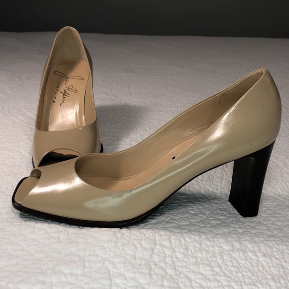 Joan Helpern Signature Tan Heels - Picture 1 of 7